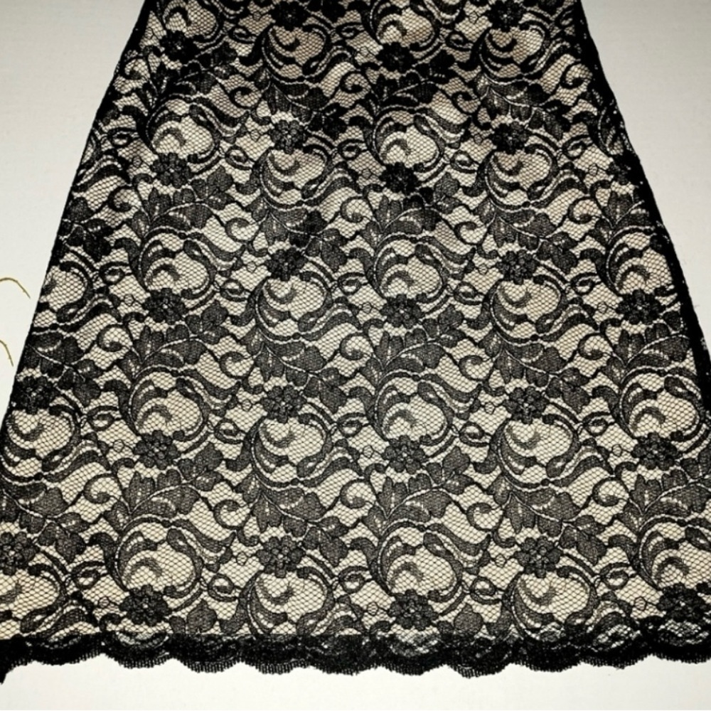 White House|Black Market Elegant Black Lace Strapless Dress Size 4 - Picture 6 of 14
